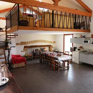 https://chambres-dhotes-des-2-chenes.hotels-rhonealpes.com