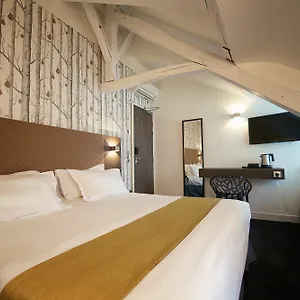 De La Gaite Hotel