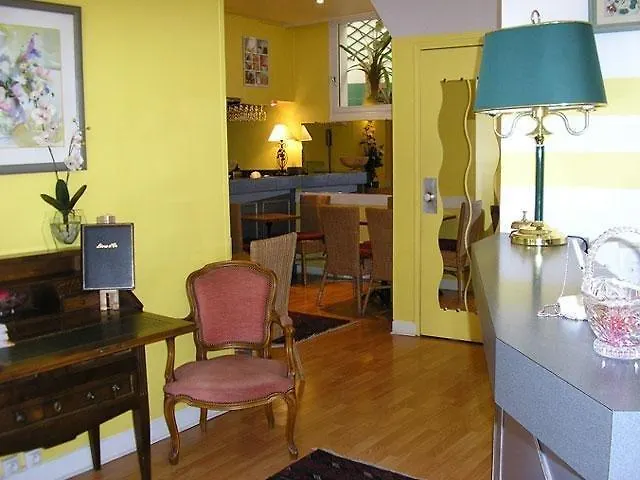 Relais Bergson Hotel Paris 2*,